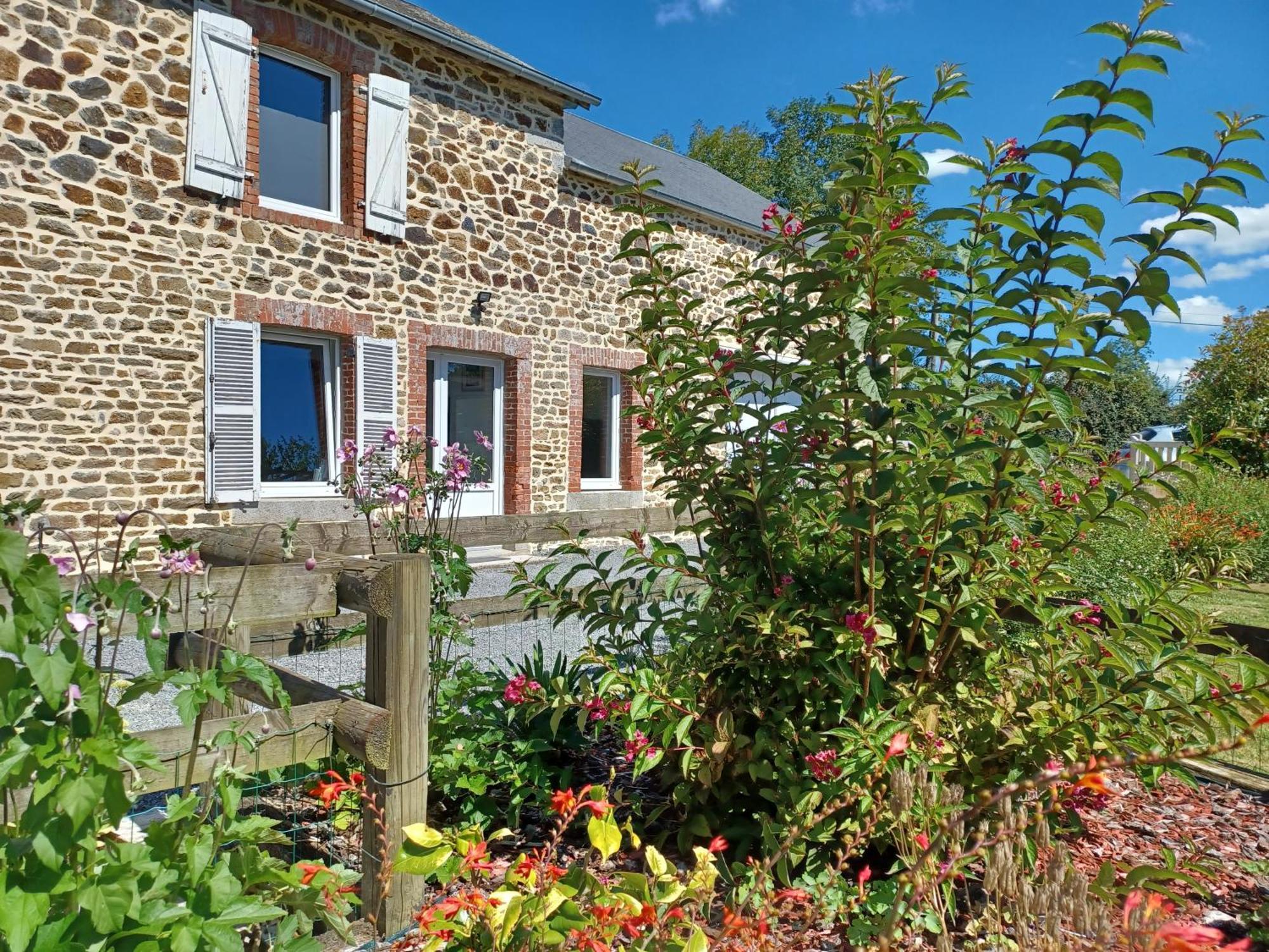Gite Du Lerre Baie Du Mont St Michel Meuble De Tourisme 3 Etoiles Holiday home Bacilly